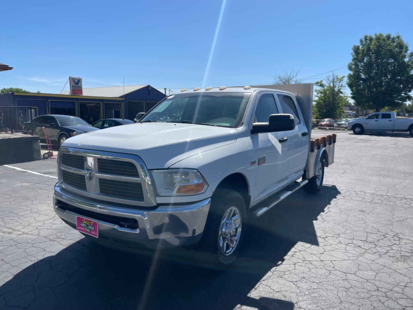 2012 Dodge Ram 2500 ST Crew Cab SWB 4WD (3C6TD5CT9CG) with an 5.7L V8 OHV 16V engine, 6-Speed Automatic transmission, located at 813 E Fairview Ave, Meridian , ID, 83642, (208) 336-8230, 43.618851, -116.384010 - Photo#3